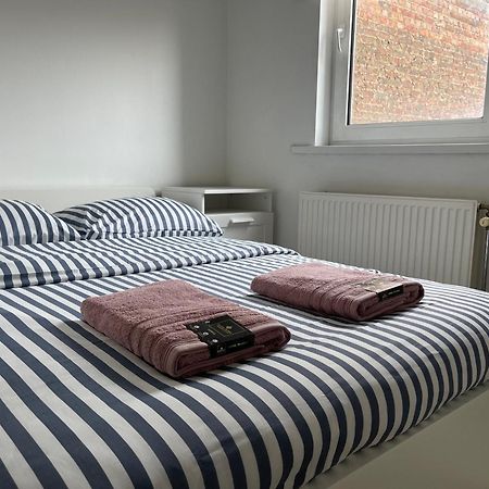 Private Studio In Антверпен Экстерьер фото
