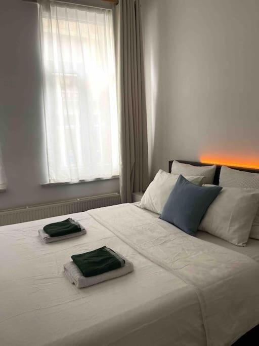 Private Studio In Антверпен Экстерьер фото