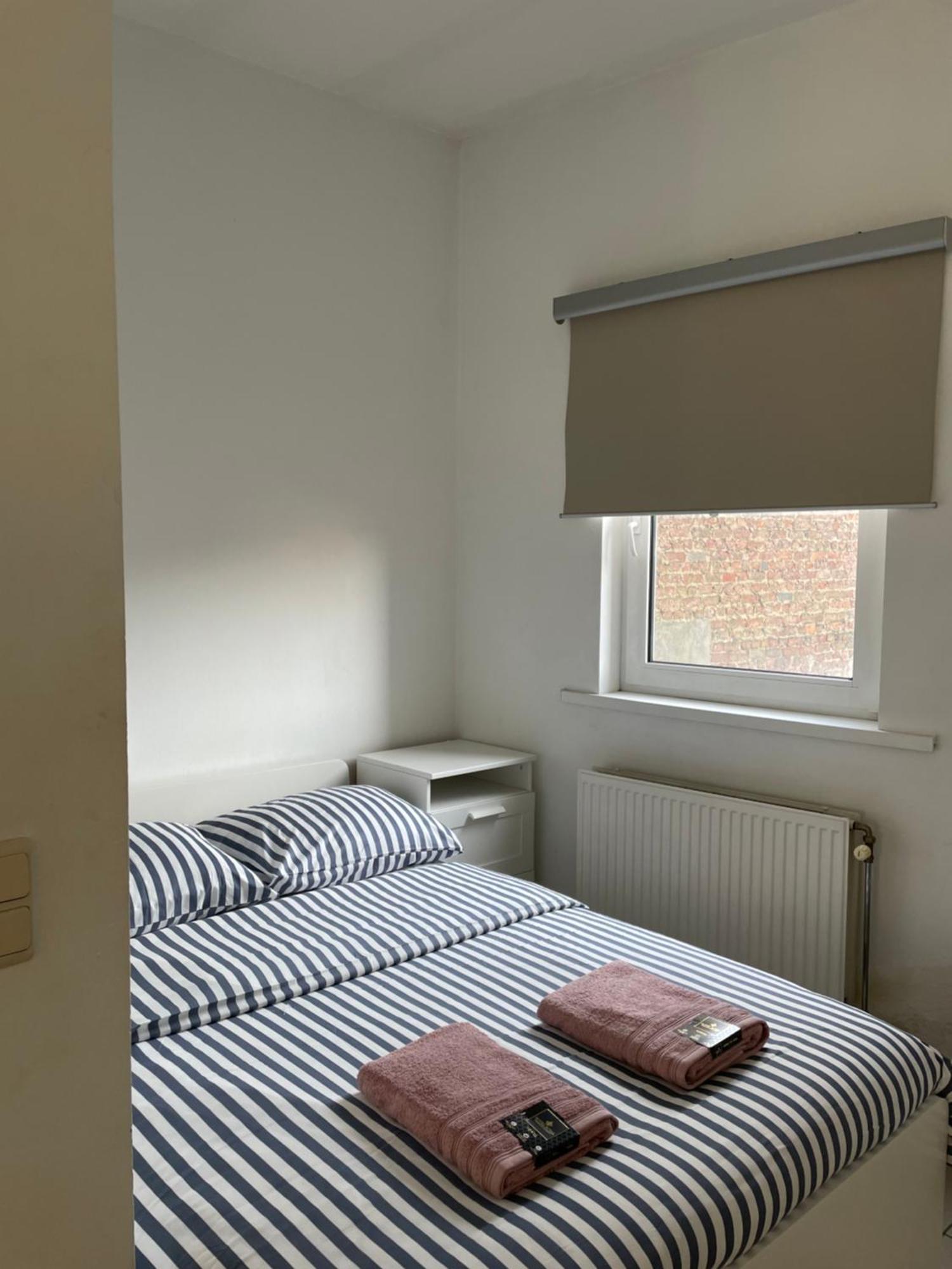 Private Studio In Антверпен Экстерьер фото